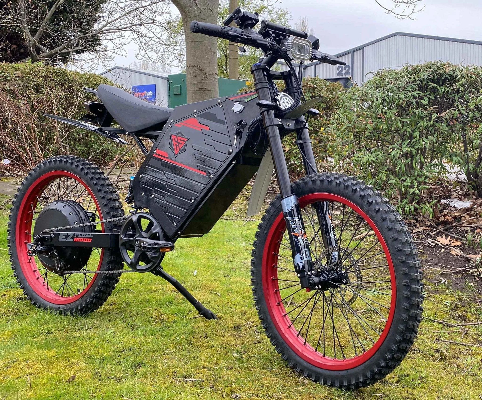 JMT-836170 8000W Electric Dirt Bike with 72V Lithium Battery for Adults , Top Speed 27.9 mph