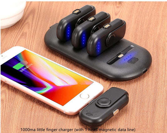 JMT-836938 Magnetic Power Bank with 5000mAh Capacity and 4 Mini Chargers for Mobile Devices