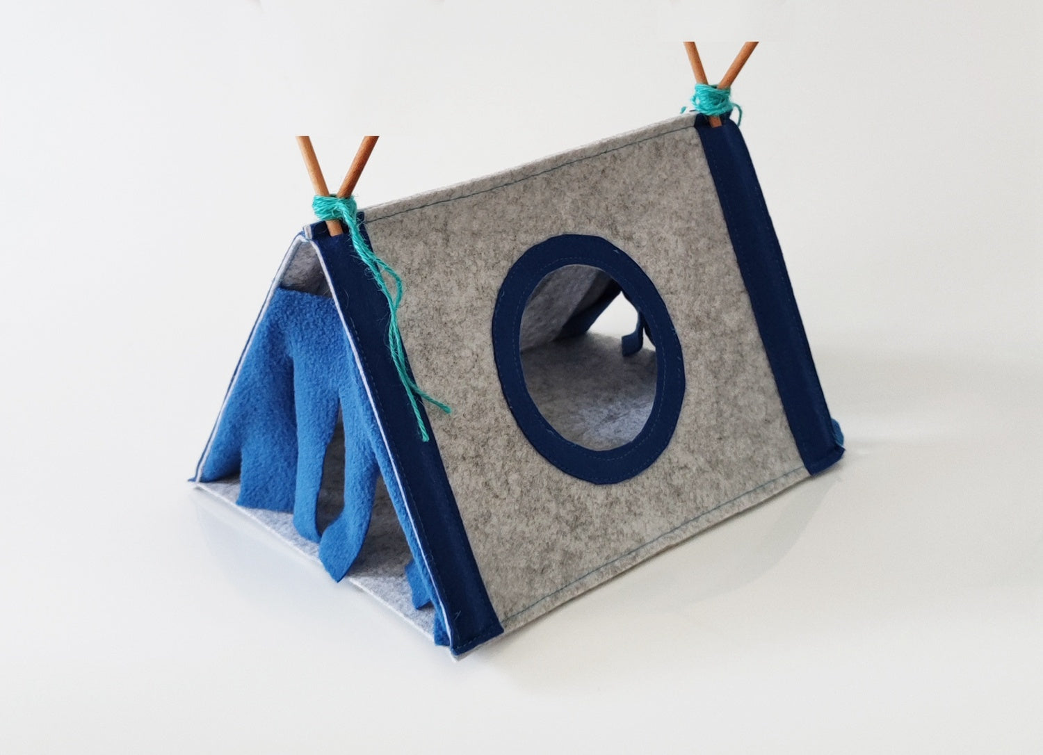 JMT-841866 Cozy Medium-Felt Corner House Tent for Small Pets - Blue, Pink, Christmas Green & Blue Options