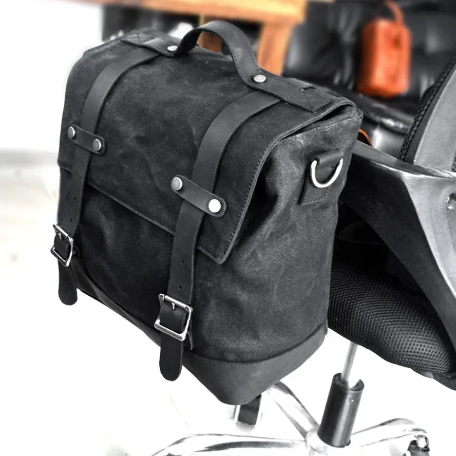 JMT-842378 Retro Waterproof Canvas and Cowhide Splicing Motorcycle Backpack