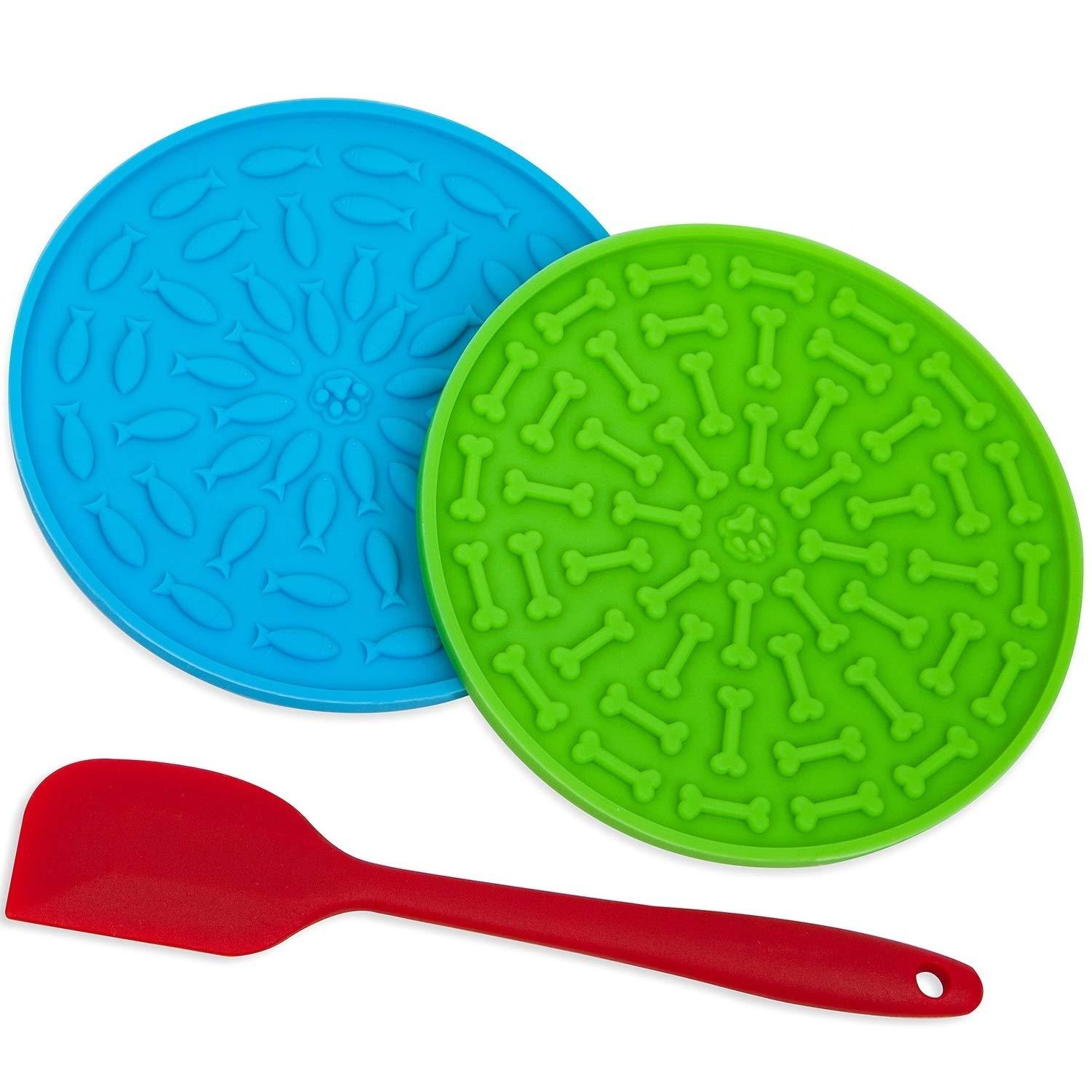 JMT-847626 Pet Silicone Slow Feeding Licking Mat with Suction Cups for Dogs, Ideal for Bath & Meal Time Use, 16cm or 21cm Size Options