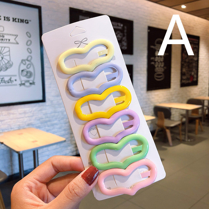 JMT-849290 Candy Color Geometric Triangle Heart Hairpin for Stylish Bangs - Modern Metal Hair Jewelry