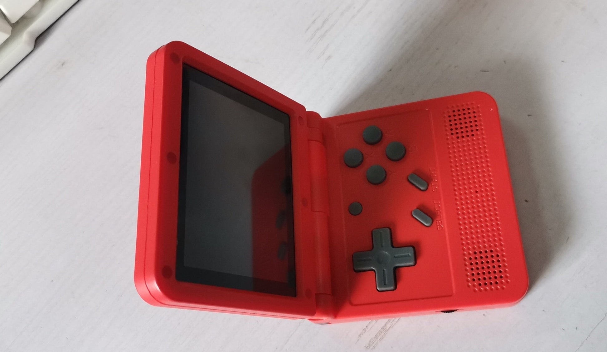 JMT-866186 Portable Mini Handheld Flip Device with 16GB Memory and 3.5mm Video/Audio Interface