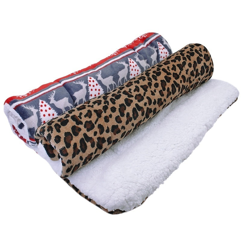 JMT-869322 Cozy Flannel and Cotton Dog Mat in Multiple Sizes