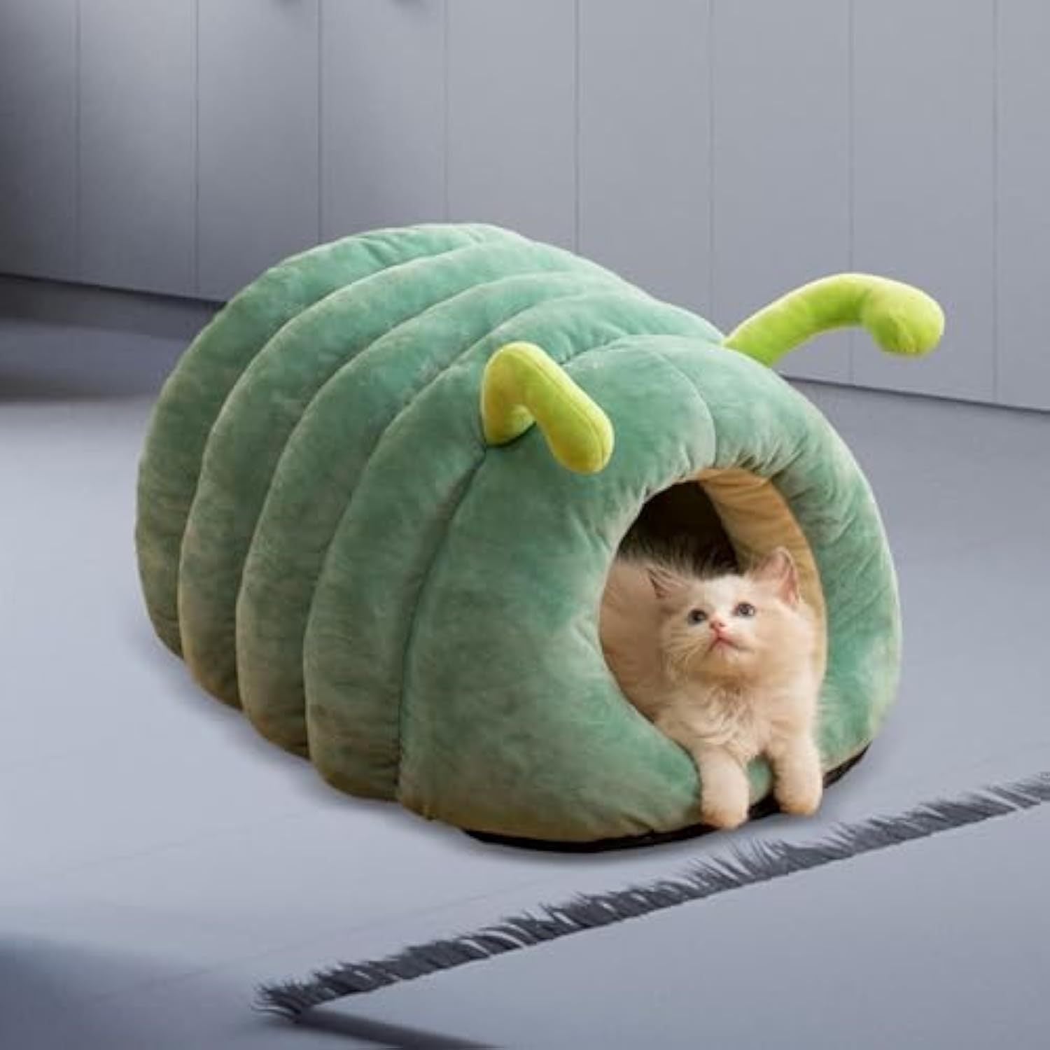 JMT-871626 Animal Shape Cave Bed for Cats and Small Dogs - Plush Semi-Enclosed Sleeping Nest with Non-Slip Bottom