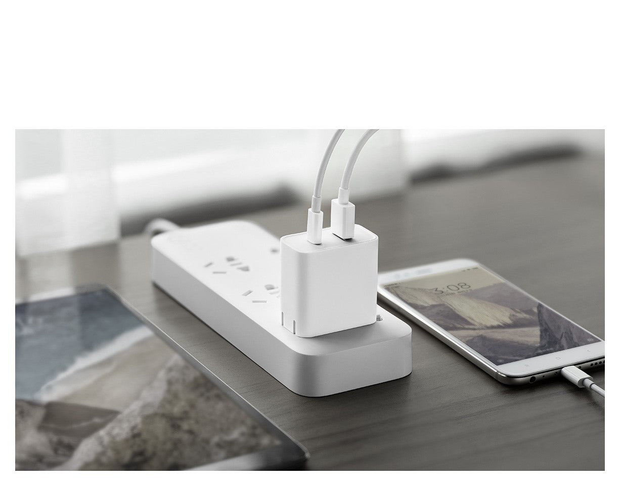 JMT-873162 30W Dual Port USB Charger with USB-C and USB-A Compatibility