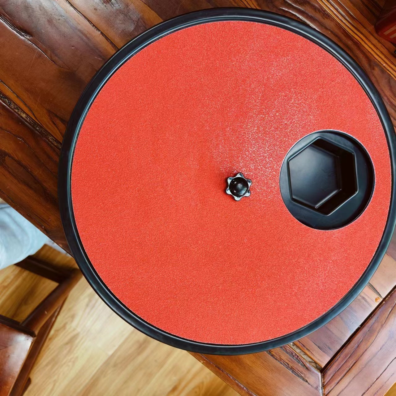 JMT-877066 Slow Feed Pet Toy for Nail Grinding - Durable Plastic in Black and Blue