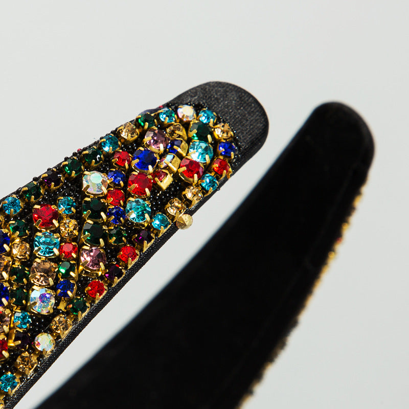 JMT-899018 Elegant Wide-Edge Rhinestone Headband for Fashionable Looks