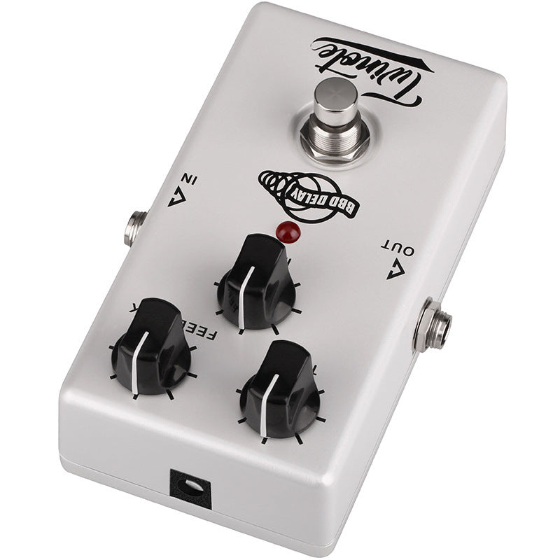 JMT-900810 Chorus Digital Monoblock Effect Pedal - Metal Construction, 1/4" Mono Input/Output, Battery or DC Powered