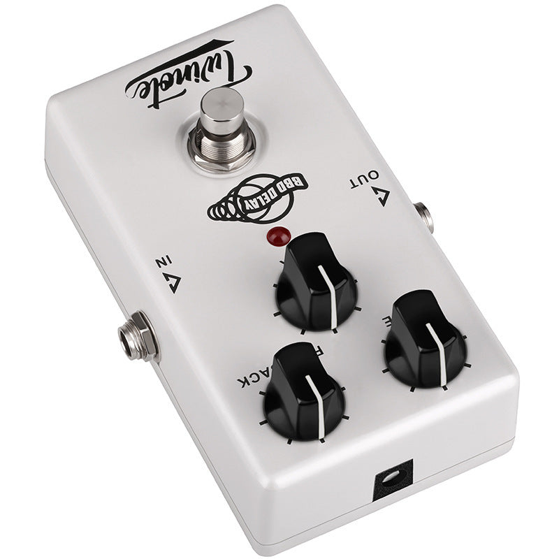 JMT-900810 Chorus Digital Monoblock Effect Pedal - Metal Construction, 1/4" Mono Input/Output, Battery or DC Powered