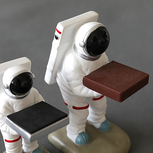 JMT-903946 Astronaut-Themed Resin Watch Holder and Display Stand for Stylish Storage