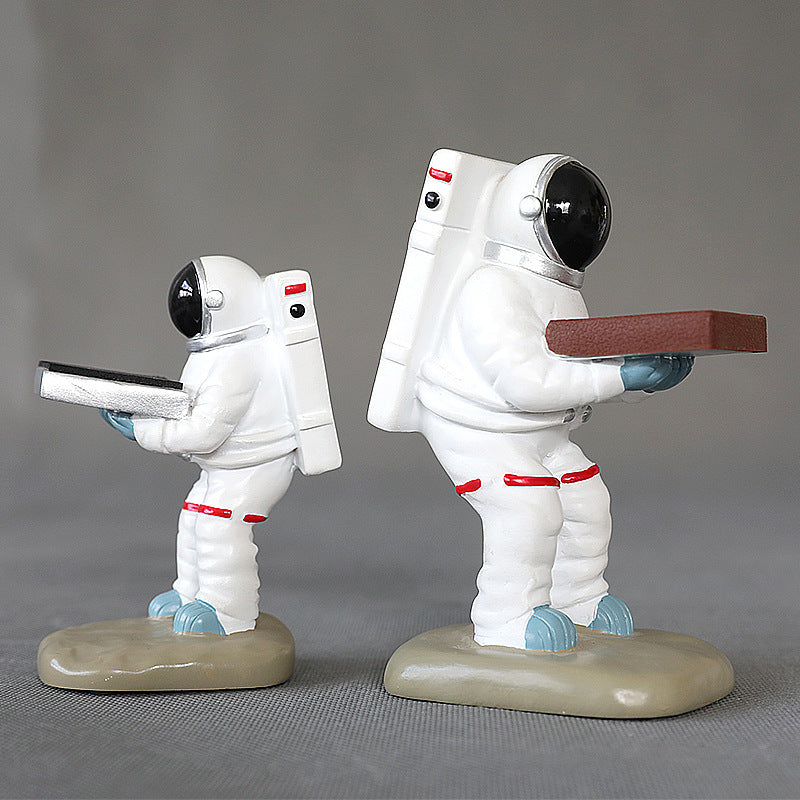 JMT-903946 Astronaut-Themed Resin Watch Holder and Display Stand for Stylish Storage