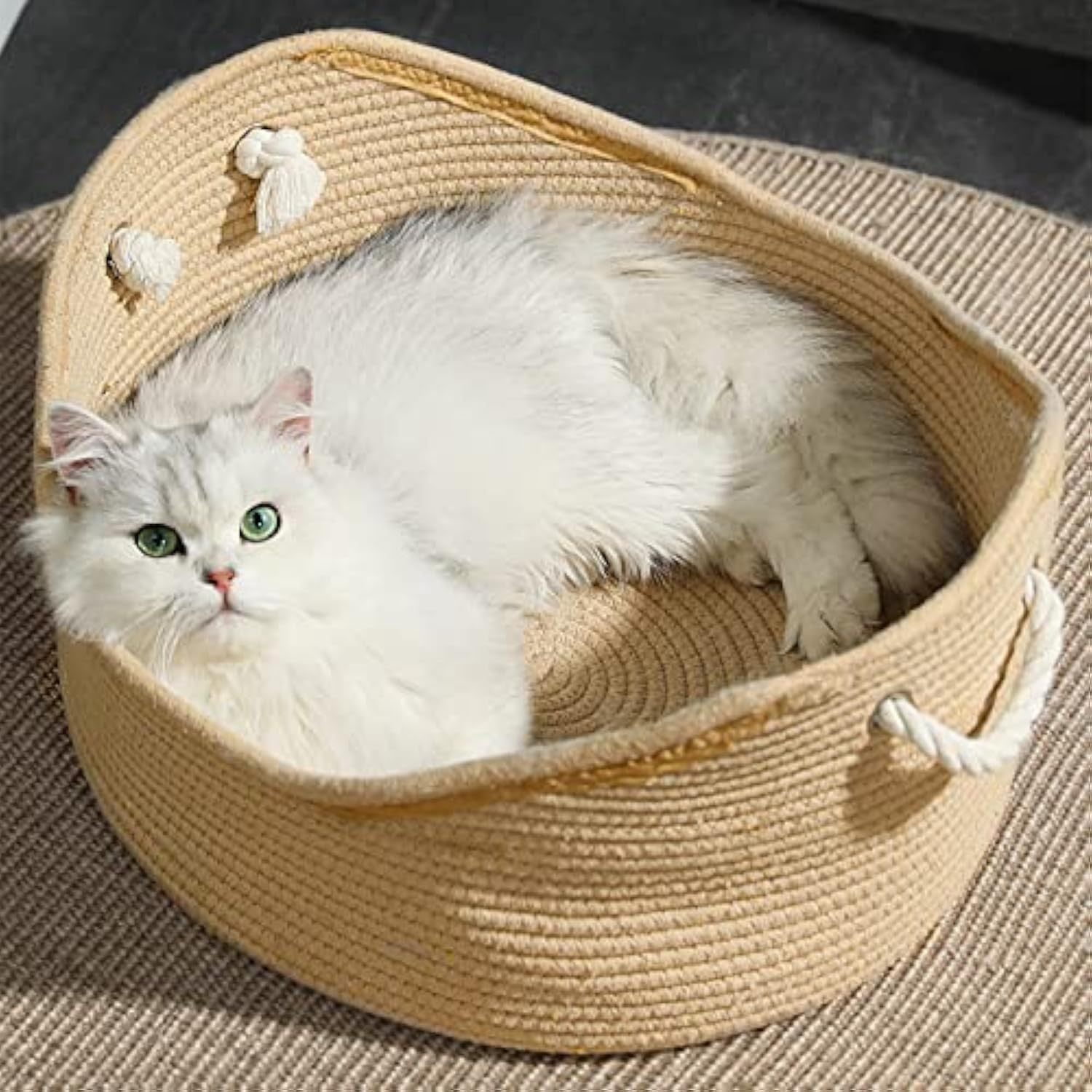 JMT-904394 Spacious Wicker Cat Bed with Corrugated Scratching Surface - Comfortable Multi-Functional Pet Nest for All Seasons