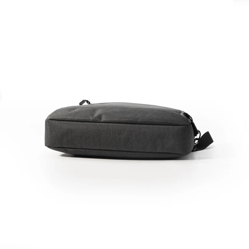 JMT-911818 15.6 Inch Laptop & Tablet Messenger Bag - Durable, Stylish Shoulder Case for Protection and Storage