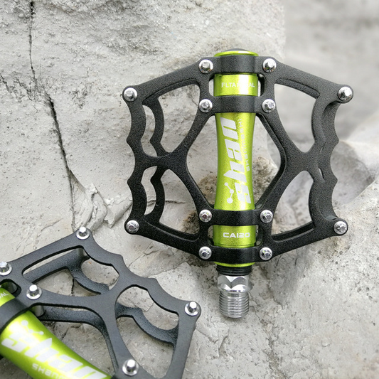 JMT-917514 Durable Mountain Bike Pedals with Enhanced Grip and Lightweight Design