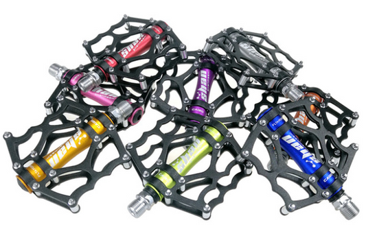 JMT-917514 Durable Mountain Bike Pedals with Enhanced Grip and Lightweight Design