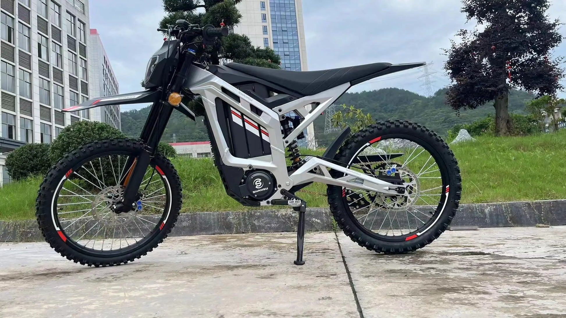 JMT-934154 72V 40AH Electric Dirt Bike for Adults - 74.5 miles range Off-Road Performance MX Trail Dirt Bike , Top Speed 27.9 mph