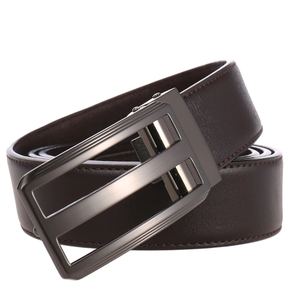JMT-955722 Perforated Zinc Alloy Pin Buckle Belt for Trendy Styling