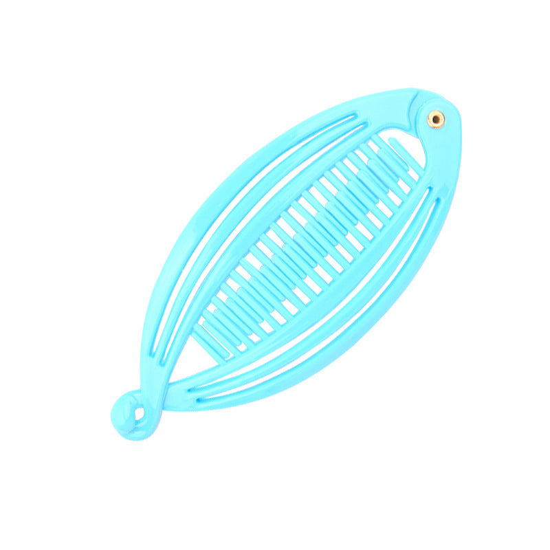 JMT-957642 Bright Black and Hawksbill Color Three Fish Clip Hairpin for Women