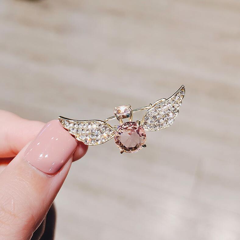 JMT-964554 Korean-Inspired Geometric Angel Wings Imitation Crystal Hairpin for Women