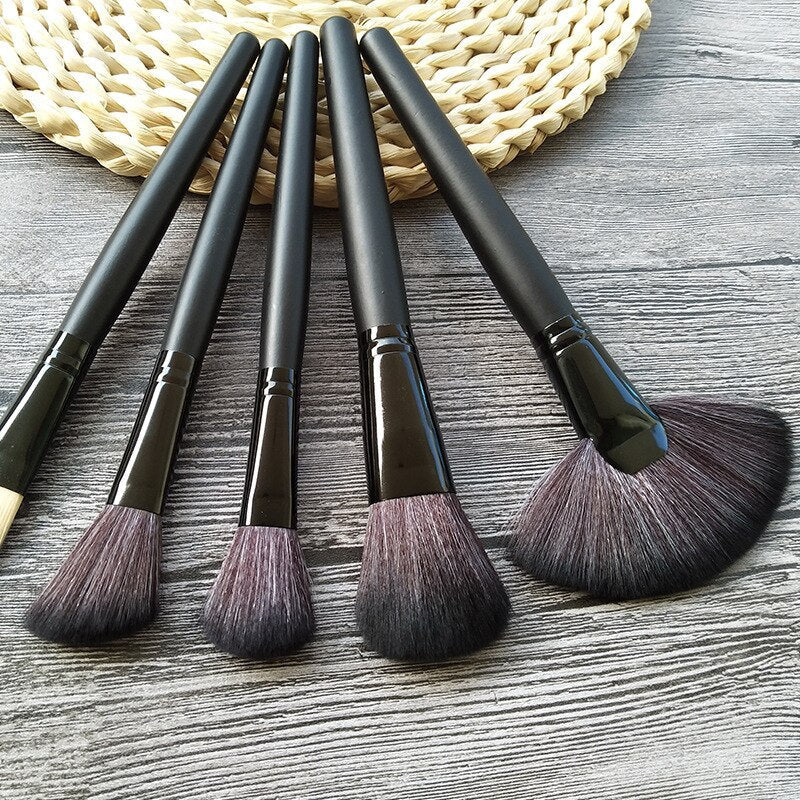JMT-973514 Wooden Handle Makeup Brush Set with Man-Made Fiber Bristles