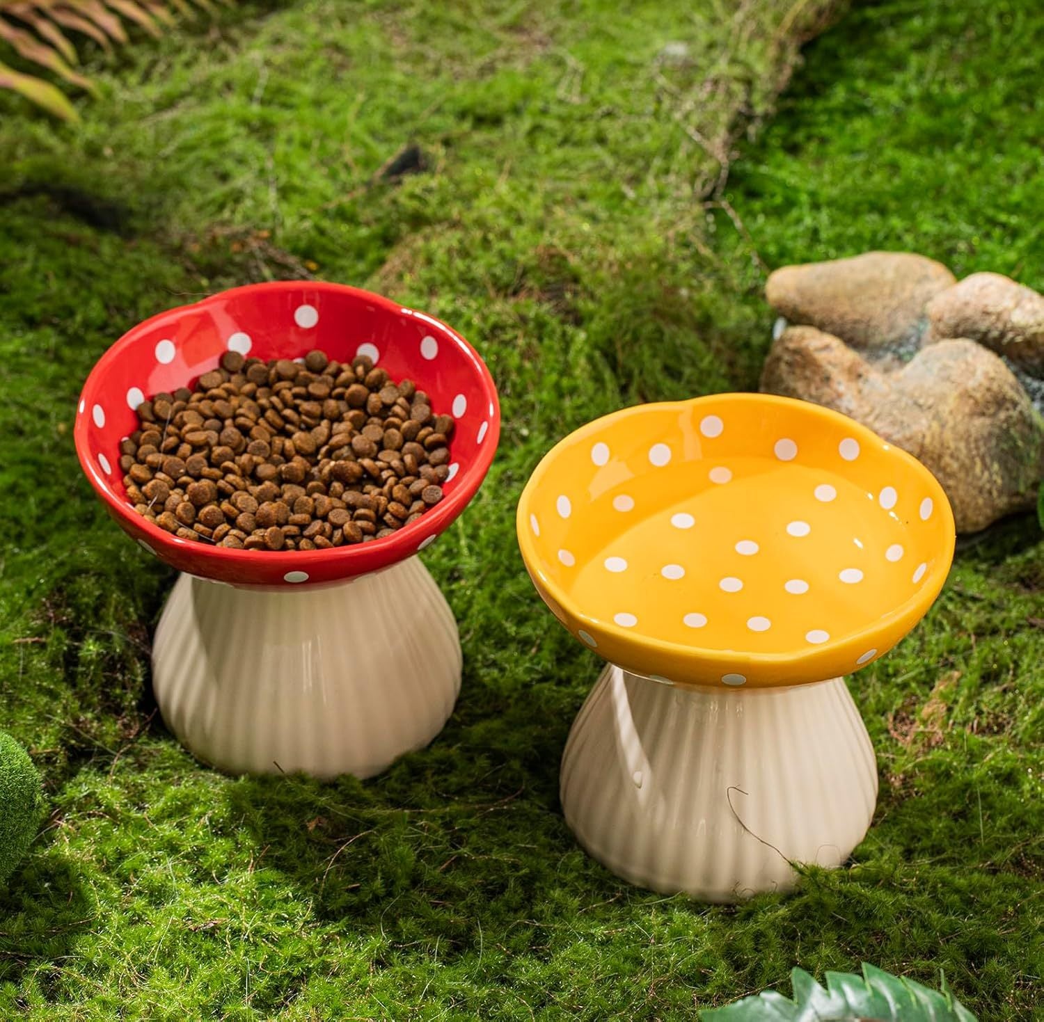 JMT-975050 Mushroom Design Ceramic Cat Bowl for Small Pets in Polka Dot Style