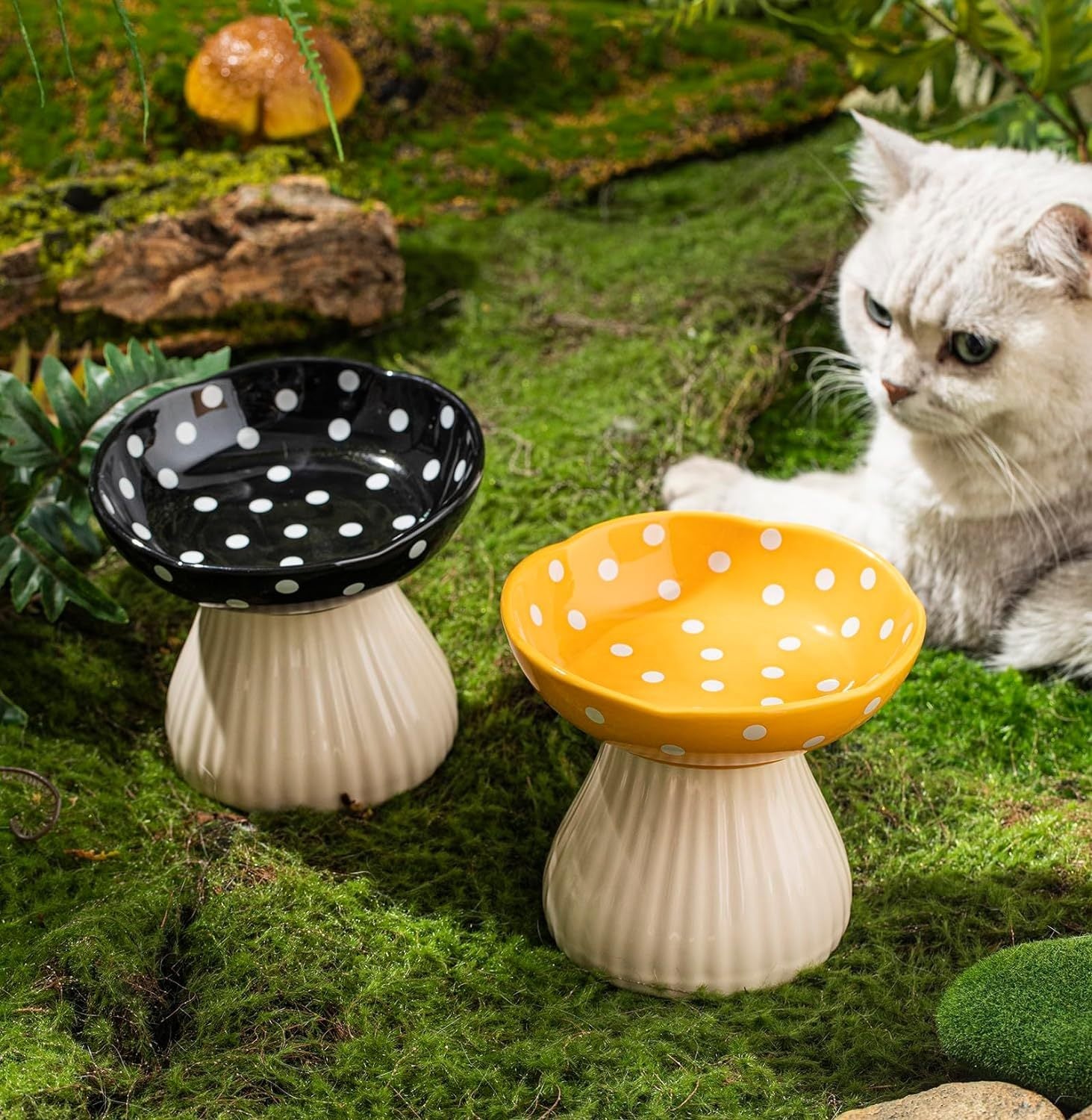 JMT-975050 Mushroom Design Ceramic Cat Bowl for Small Pets in Polka Dot Style