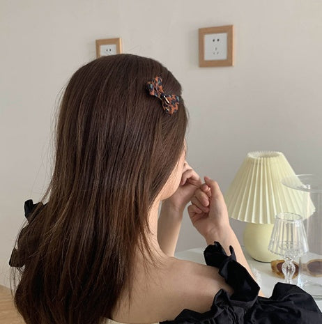 JMT-979210 Mini Bow Hair Clip - Original Design Small Hairpin for Side Hairstyles