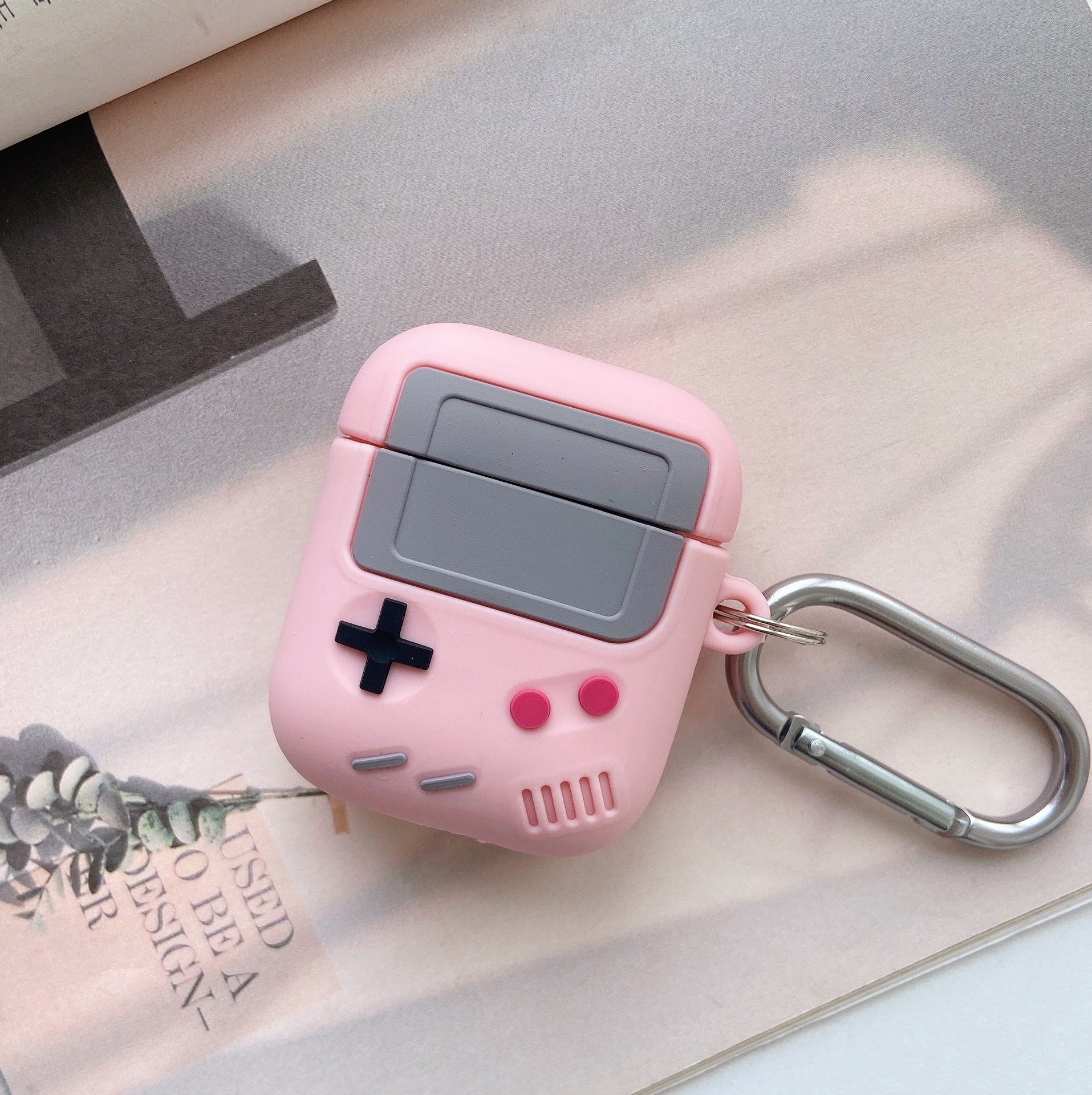 JMT-986378 Silicone Cover Case for AirPods Pro with Classic Game Console Design and Keychain Attachment